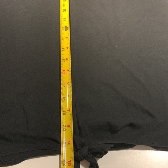 VICTORIA Sports Size S Exercise Top Black - Picture 6 of 6